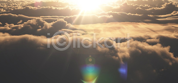분위기 사람없음 JPG 포토 해외이미지 공상 광선 구름 꿈 날씨 달빛 맑음 백그라운드 번개 비행기 빛 새벽 수평선 아침 안테나 여름 여행 우주 일몰 일출 저녁 지도 천국 추상 컬러풀 태양 파노라마 풍경 하늘 해외202008 해외포토 햇빛 환경 황혼