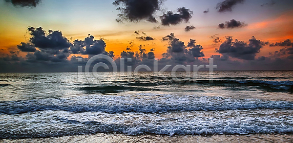 사람없음 JPG 포토 해외이미지 구름 꿈 맑음 물 미국 바다 반사 백그라운드 벽지 새벽 수평선 아침 여름 일몰 일출 자연 저녁 컬러풀 태양 파도 파라다이스 풍경 플로리다 하늘 해외202008 해외포토 황혼 휴가