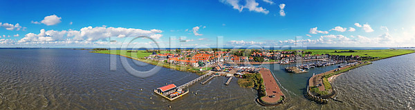 사람없음 JPG 포토 해외이미지 건축양식 네덜란드 드론 마을 물 시골 안테나 야외 역사 자연 전통 주택 중세 파노라마 해외202008 해외포토