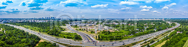 사람없음 JPG 포토 해외이미지 가로 강 건물 건축양식 경기장 고층빌딩 관광지 구름 날씨 도시 도시풍경 드론 물 바르샤바 야외 여행 유럽 조감도 조류 파란색 폴란드 하늘 해외202008 해외포토 환경