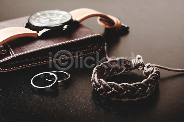 사람없음 JPG 포토 해외이미지 가죽 반지 손목시계 오브젝트 지갑 팔찌 해외202008