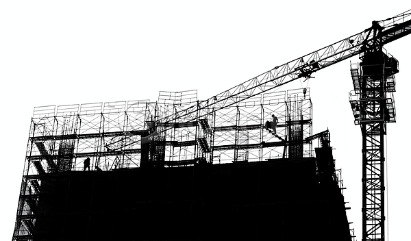 위험 사람없음 JPG 실루엣 포토 해외이미지 흑백 건물 건축양식 고리 기계 기중기 노동자 단계 발판 빛 산업 장비 철강 콘크리트 해외202008