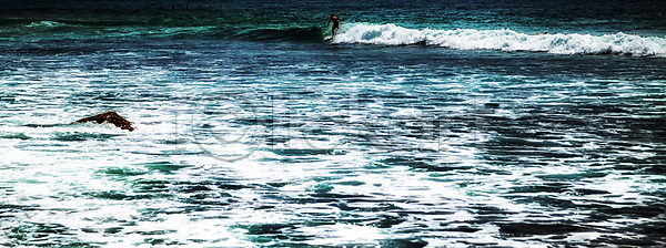 사람 사람없음 JPG 실루엣 포토 해외이미지 라이프스타일 물 바다 발리 백그라운드 서퍼 서핑 서핑보드 수영 스포츠 안테나 여름 여행 인도네시아 자연 정상 파도 파란색 포즈 풍경 하와이 해외202008 해외포토 휴가