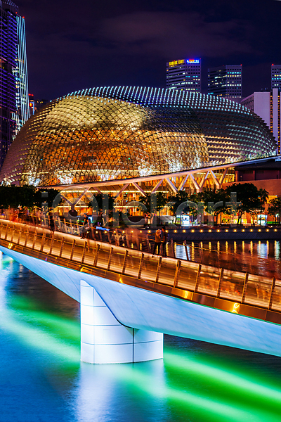 사람 사람없음 JPG 포토 해외이미지 가로 건물 건축양식 경제 금융 도시 도시풍경 반사 비즈니스 산업 스카이라인 싱가폴 아시아 야외 여행 저녁 해외202008 황혼