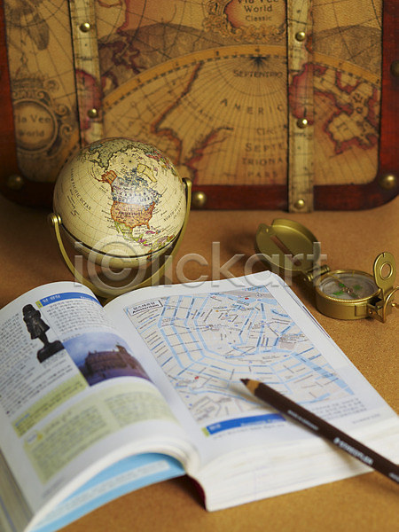 사람없음 JPG 포토 가이드북 간행물 나라 나침반 여행 여행가방 여행용품 연필 오브젝트 외국문화 지구본 지도 지도책 책 필기구