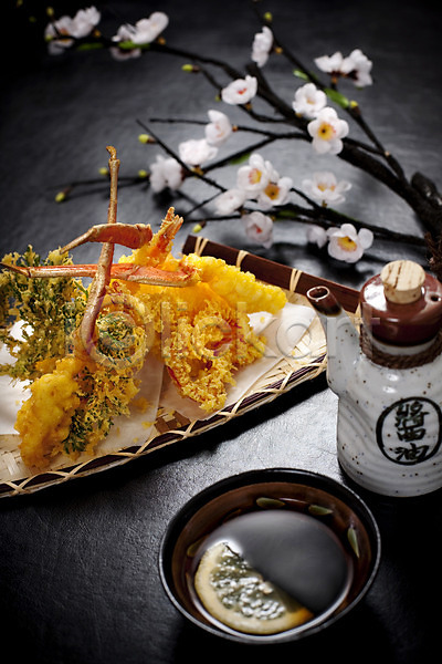 사람없음 JPG 포토 간장 그릇 꽃 레몬 모듬튀김 벚꽃 실내 아시아 외국문화 요리 음식 일본음식 장식 접시 종지 튀김
