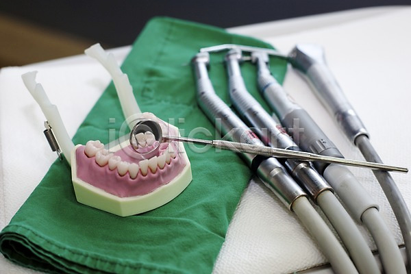 사람없음 JPG 포토 거울 구강거울 모형 석션팁 수술포 실내 의료용품 치과 치과용품 치아 치아모형 핸드피스