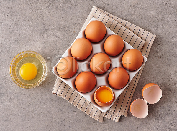 신선 사람없음 JPG 포토 하이앵글 계란 계란껍데기 계란판 노른자 단백질 스튜디오촬영 식재료 실내 여러개 유기농 회색배경
