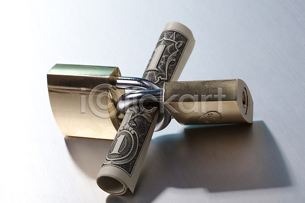 사람없음 JPG 포토 돈 보안 생활용품 스튜디오촬영 실내 안전 예방 오브젝트 자물쇠 잠금 지폐