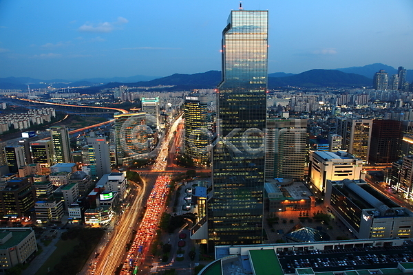 사람없음 JPG 건물 도로 도시 도시풍경 무역센터 백그라운드 빌딩 빛 야경 야외 저녁 조명 풍경(경치) 한국