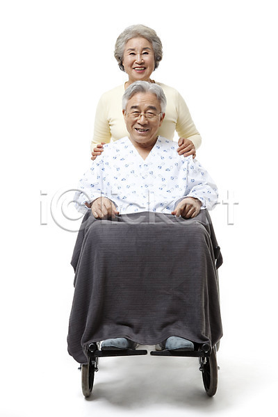 고통 다정 행복 60대 남자 노년 노인만 동양인 두명 사람 성인 여자 한국인 JPG 포토 건강 건강관리 노부부 누끼 라이프 라이프스타일 모델 미소(표정) 부부 서기 스튜디오촬영 실내 실버(노인) 실버라이프 앉기 요양 웃음 의료기기 의료용품 전신 커플 포즈 할머니 할아버지 환자 환자복 휠체어