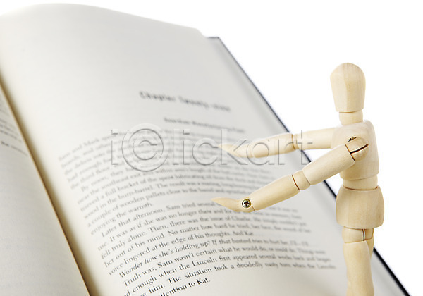 사람없음 JPG 포토 관절인형 누끼 백그라운드 스튜디오촬영 실내 오브젝트 인형 책 페이지 펼침 한권