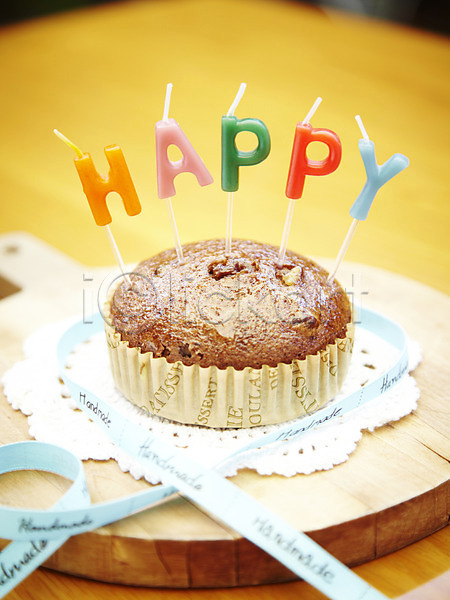 행복 사람없음 JPG 포토 1 디저트 머핀 받침대 빵 실내 음식 이벤트 제빵 초 케이크 탁자 한개