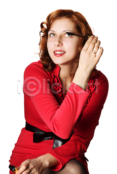 우아함 화려 여자 한명 JPG 포토 해외이미지 고립 눈(신체부위) 눈썹 마스카라 모델 빨간색 속눈썹 스타일 아이섀도 얼굴 유행 의료성형뷰티 입술 치료 포즈 해외202004 화장품 흰색