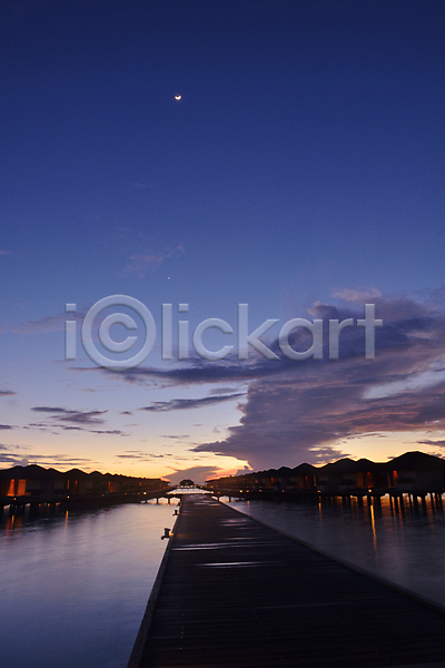 사람없음 JPG 포토 해외이미지 구름(자연) 몰디브 섬 야외 풍경(경치) 하늘 해외202004 해외202105 햇빛