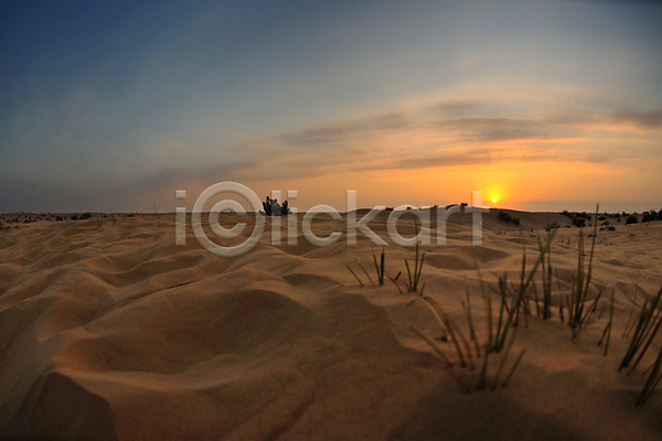 사람없음 JPG 포토 해외이미지 구름(자연) 모래 모래언덕 사막 사하라 아프리카 야외 일몰 일출 태양 풍경(경치) 해외202004 해외202105