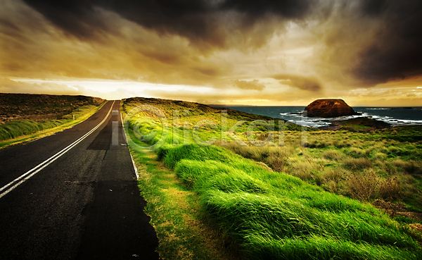 사람없음 JPG 포토 해외이미지 고속도로 구름(자연) 도로 수평선 아스팔트(도로) 야외 풍경(경치) 하늘 해외202004