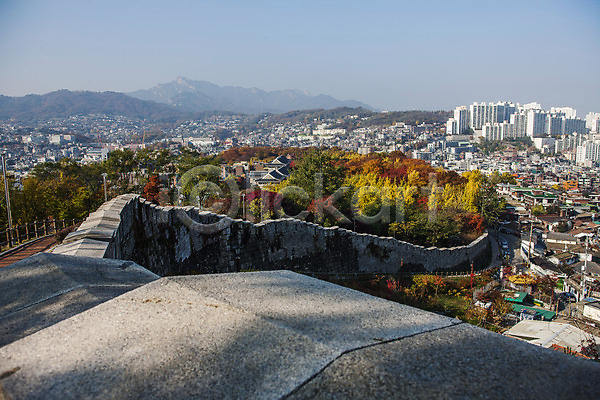 사람없음 JPG 포토 가을(계절) 국내여행 서울 성곽길 야외 전경 종로 주간 풍경(경치) 하늘 한국 한양도성