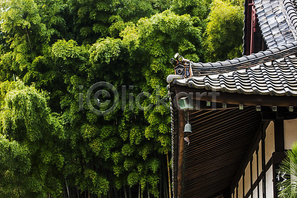 사람없음 JPG 포토 군산 기와지붕 대나무 사찰 야외 전라북도 주간 지붕처마 풍경종