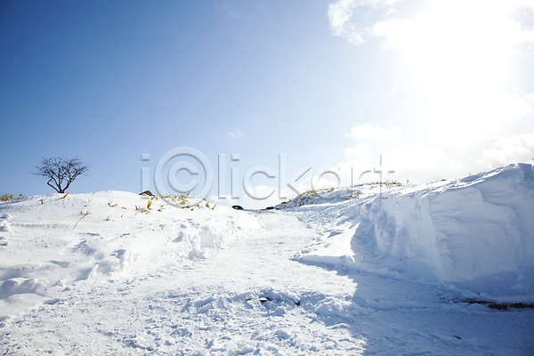 사람없음 2010년일본 JPG 포토 해외기획촬영 겨울 계절 구름(자연) 눈(날씨) 비호로토게 설경 설원 아칸국립공원 야외 언덕 일본 자연 주간 풍경(경치) 하늘 홋카이도