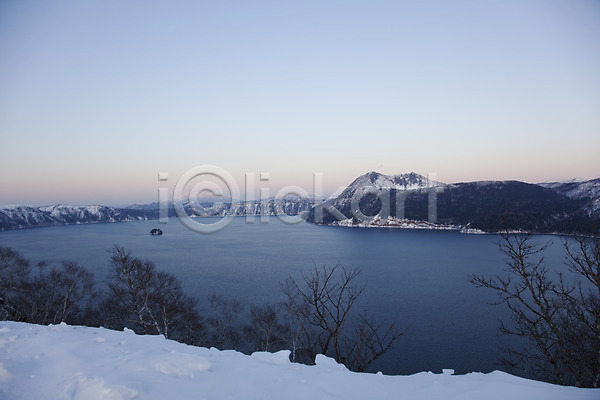 사람없음 2010년일본 JPG 포토 해외기획촬영 겨울 계절 나무 눈(날씨) 마슈호 산 새벽 설경 설원 식물 아칸국립공원 야외 일본 자연 주간 풍경(경치) 호수 홋카이도