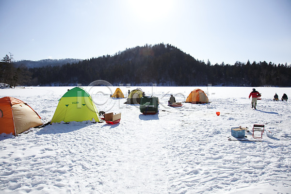 2010년일본 JPG 포토 해외기획촬영 겨울 겨울캠프 계절 나무 낚시 낚시꾼 낚싯대 눈(날씨) 산 설경 설원 숲 식물 야외 얼음낚시 일본 자연 주간 텐트 풍경(경치) 호수 홋카이도