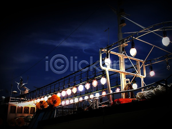 사람없음 JPG 비네팅 포토 고기잡이 교통수단 구름(자연) 바다 배(교통) 수상교통 야간 야외 어선 어촌 저녁 풍경(경치) 하늘 한국 항구 해변