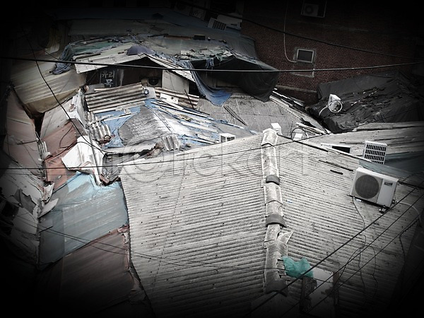 가난 빈티지 사람없음 JPG 비네팅 포토 건물 건축 건축물 도시 도시풍경 빈민가 빈민촌 야외 전선 주간 주택 주택가 지붕 판자촌 풍경(경치) 한국
