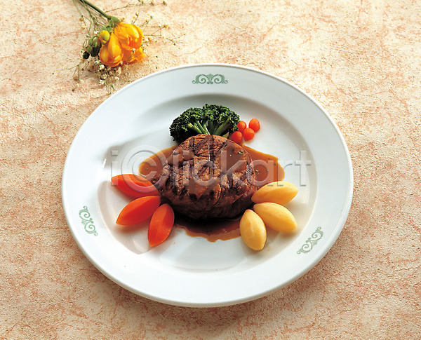 사람없음 JPG 감자 꽃 당근 소고기 스테이크 식사 실내 요리 육류 음식 장미 장식 채소