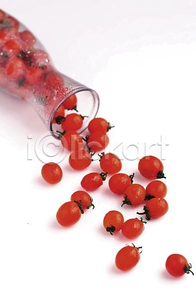 사람없음 JPG 포토 과일 농작물 다수 방울토마토 병(담는) 빨간색 스튜디오촬영 식재료 실내 여러개 유리병 음식 채소 토마토