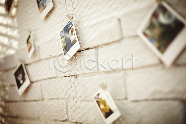 사람없음 JPG 포토 벽 실내 오브젝트 인테리어 장식 폴라로이드사진