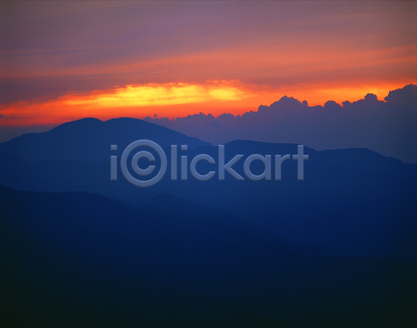 사람없음 JPG 포토 구름(자연) 노을 산 야외 일몰 일출 자연 정상 주간 주황색 컬러 풍경(경치) 하늘