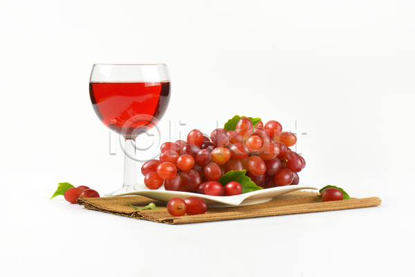 사람없음 JPG 포토 해외이미지 식탁보 실내 와인 와인잔 접시 포도 해외202004 해외202105 흰배경