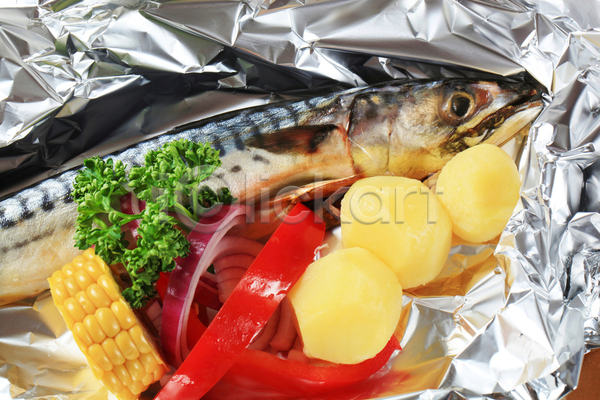 신선 음식준비 사람없음 JPG 포토 해외이미지 감자 고등어 고추 어류 점심식사 해외202004 해외202105
