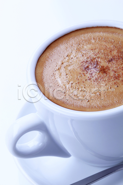 사람없음 JPG 근접촬영 포토 해외이미지 시나몬가루 실내 커피 커피잔 한잔 해외202004 해외202105 흰배경