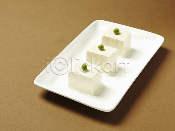 사람없음 JPG 포토 곡류 두부 스튜디오촬영 실내 완두콩 접시 채소 컬러푸드 흰색