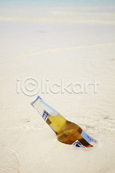 사람없음 JPG 포토 계절 맥주 모래사장 무인도 바다 병맥주 사계절 섬 야외 여름(계절) 오브젝트 풍경(경치) 한병 해변