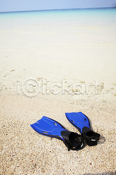 사람없음 JPG 포토 계절 무인도 바다 사계절 섬 야외 여름(계절) 오리발 오브젝트 풍경(경치) 한켤레 해변