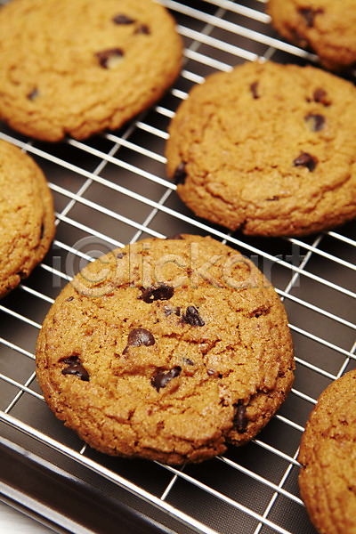 사람없음 JPG 포토 스튜디오촬영 실내 쟁반 제과 제빵 초코쿠키 초콜릿 쿠키 홈베이킹