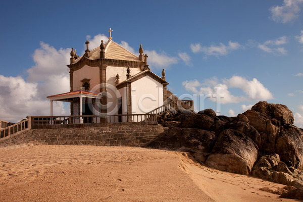사람없음 JPG 포토 해외이미지 교회 구름(자연) 모래 바다 오지 포르투갈 풍경(경치) 해변 해외202004 해외202105
