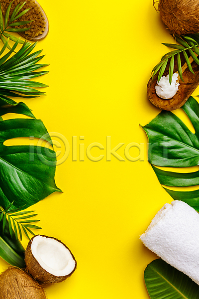 사람없음 JPG 포토 하이앵글 해외이미지 노란배경 뷰티케어 수건 열대잎 카피스페이스 코코넛 코코넛오일 프레임 피부관리 해외202004