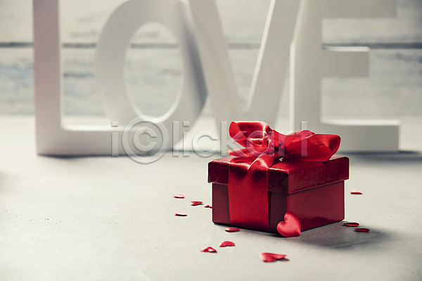 사랑 사람없음 JPG 포토 해외이미지 단어 발렌타인데이 선물상자 실내 영어 오브젝트 타이포그라피 해외202004 흰배경