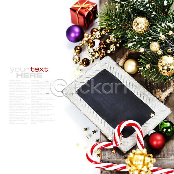 사람없음 JPG 포토 해외이미지 별 선물상자 실내 오너먼트 전나무 지팡이사탕 칠판 카피스페이스 크리스마스 크리스마스장식 타이포그라피 해외202004 흰배경
