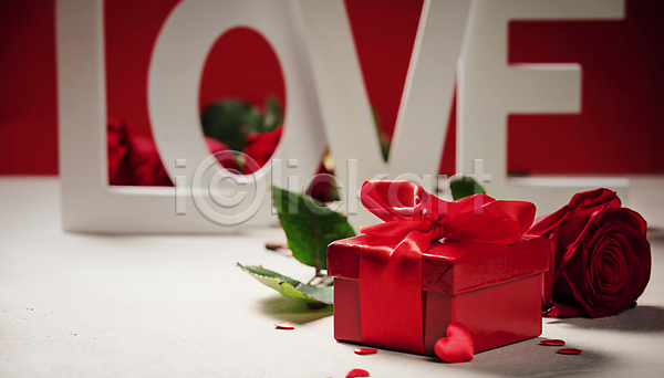 사랑 사람없음 JPG 포토 해외이미지 단어 발렌타인데이 빨간배경 선물상자 실내 영어 오브젝트 장미 타이포그라피 해외202004