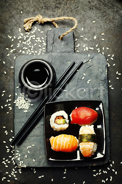 사람없음 JPG 포토 하이앵글 해외이미지 석판 소스그릇 스튜디오촬영 실내 쌀 일본음식 접시 젓가락 해외202004