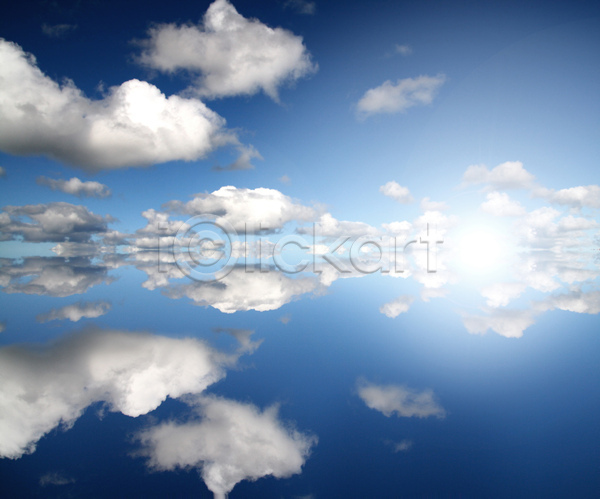 분위기 아이디어 사람없음 JPG 포토 해외이미지 구름(자연) 남색 백그라운드 오존 일몰 일출 천국 태양 파란색 하늘 해외202004 해외202105
