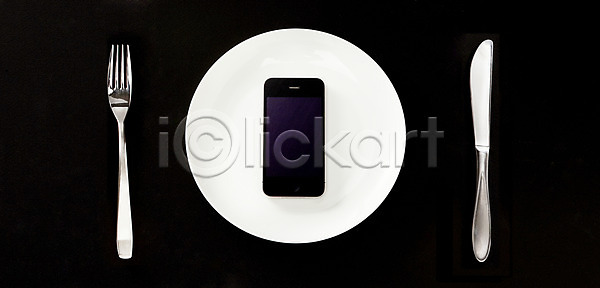 사람없음 JPG 포토 국내포토 나이프 스마트폰 접시 정보기기 정보기술 포크 핸드폰