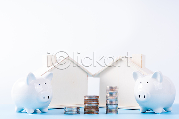 절약 사람없음 JPG 포토 해외이미지 금융 동전탑 돼지저금통 저축 주택 흰배경