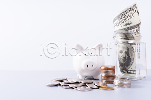 절약 사람없음 JPG 포토 해외이미지 금융 동전 동전탑 돼지저금통 유리병 저축 지폐 흰배경