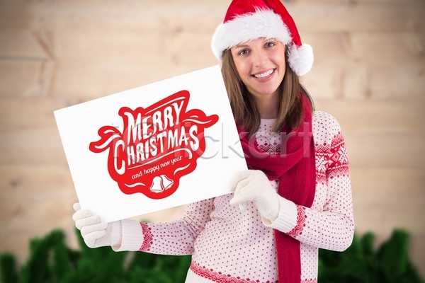 축하 행복 사람없음 JPG 소프트포커스 포토 해외이미지 갈색머리 겨울옷 나뭇가지 메시지 미소(표정) 보여주기 블러 빨간색 산타모자 서기 신용카드 인사 잡기 장갑 장식 축제 크리스마스 크리스마스트리 포스터 포즈 해외202105 해피뉴이어 휴가 흰색